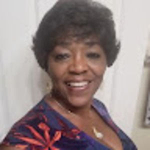 Meet your Posher, Leedia